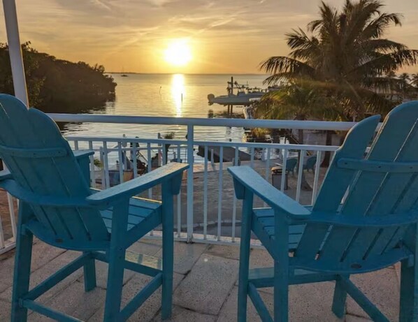 Property grounds - Charming 2-bedroom campground in Key Largo with AC (Key Largo)