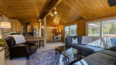 Cozy cabin close-in to Breezy Point, restaurants and Golf in Pequot Lakes