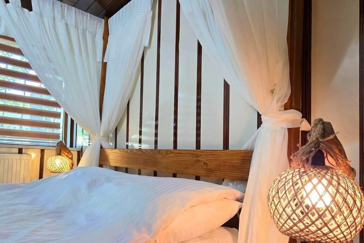 Literie de qualité supérieure, coffres-forts dans les chambres