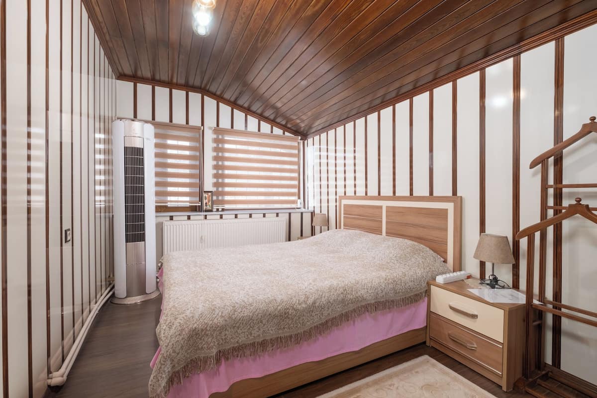 Deluxe Chalet, Mountain View | In-room safe, iron/ironing board, free WiFi