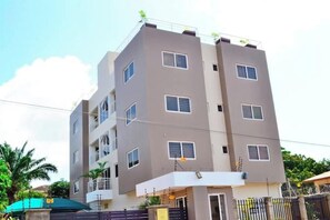Exterior - Central & Spacious 1 Bedroom Apt (Accra)