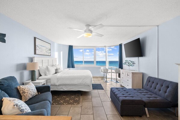 Free WiFi, bed sheets - Beach Front Ocean View Condo - Top of the Gulf 615<br>Couples Getaway? Romantic Retreat? Friends Trip? Unwind in style at this luxury beach waterfront retreat with beach views! (Panama City Beach)