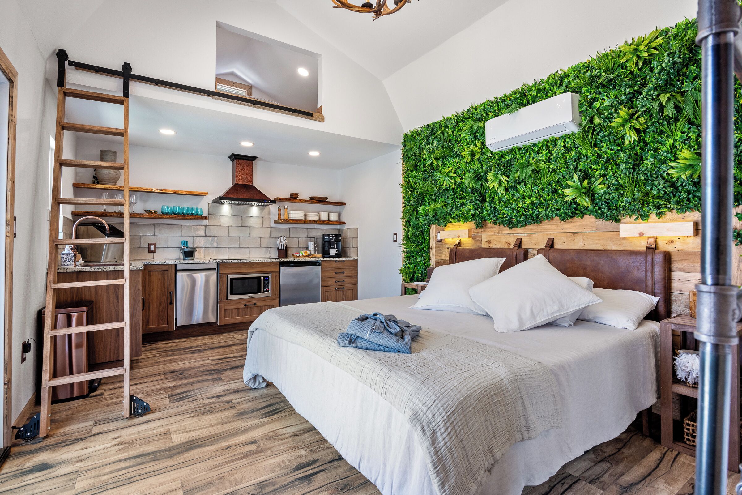 Luxury Villa, Patio, Courtyard View | Iron/ironing board, free WiFi