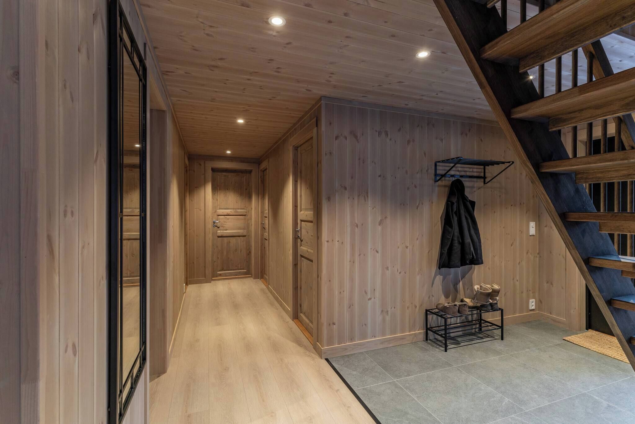 House, 4 Bedrooms, Balcony, Mountain View | Interior