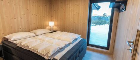 Maison, 4 chambres, balcon, vue montagne