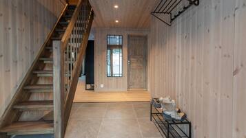 Ferienhaus, 4 Schlafzimmer, Balkon, Bergblick | Innenbereich