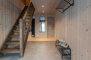 House, 4 Bedrooms, Balcony, Mountain View | Interior - Lodge at ski Centre, Crosscountry Trail, Sauna (Nes)