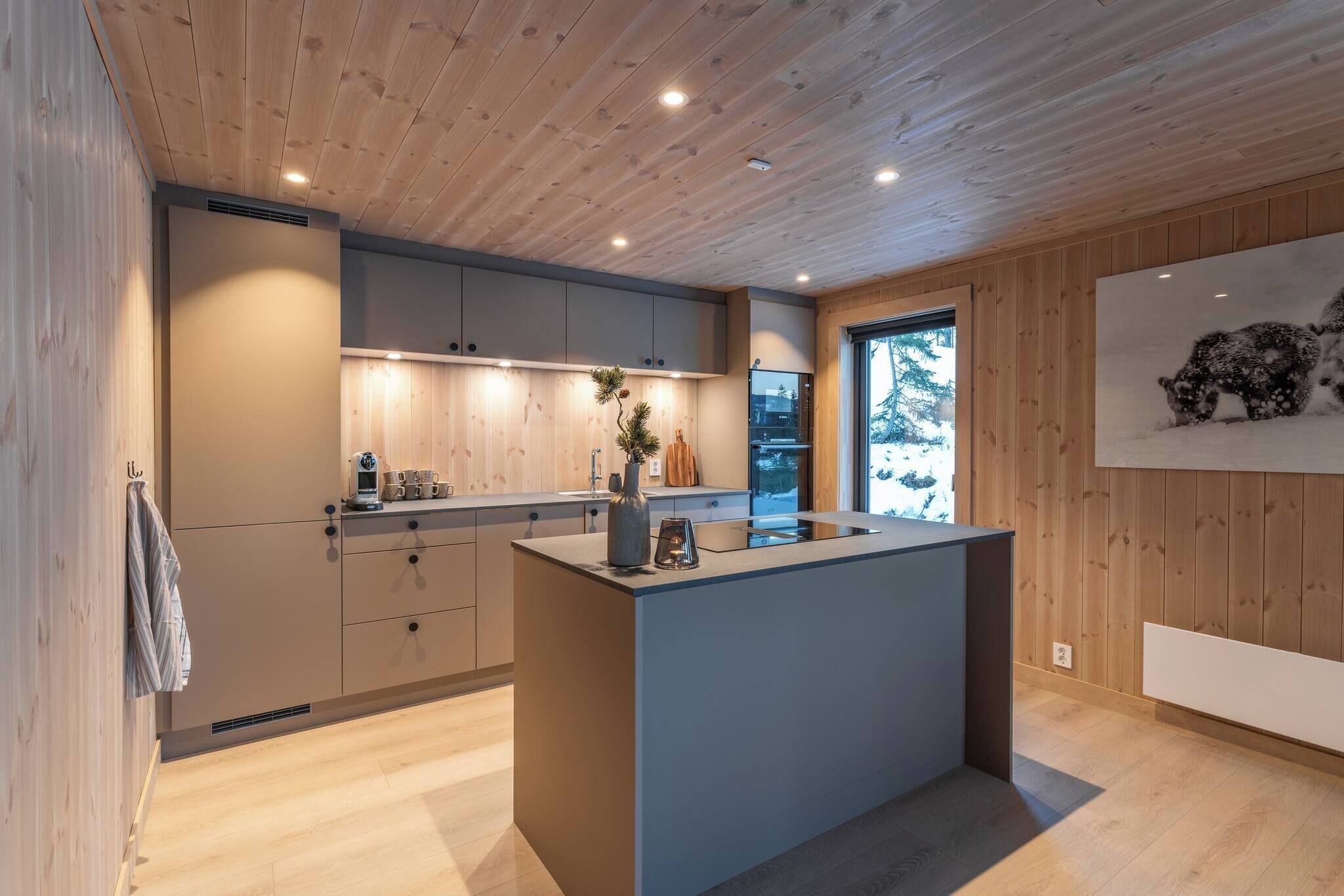 Casa, 4 habitaciones, balcón, vista a la montaña | Interior