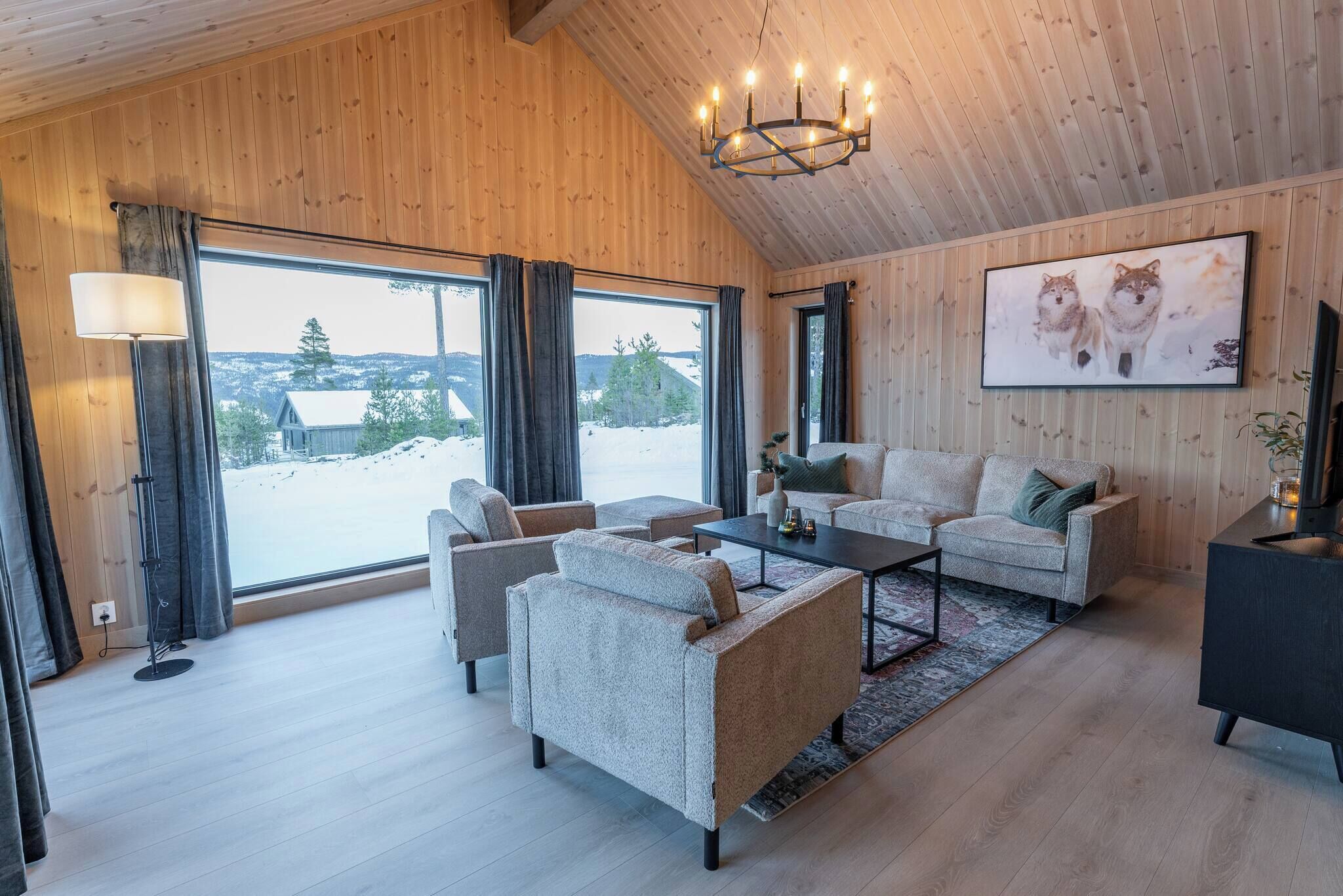 Casa, 4 quartos, sacada, vista para a montanha | Sala de estar