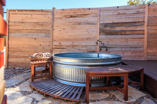 Romantic LuxuryStay-Sauna-Pool-Amenities