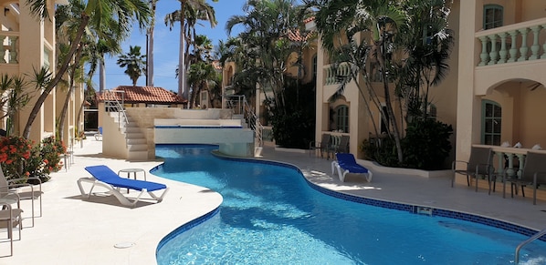 Alberca al aire libre 