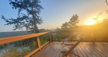 Romantic GLAMPING w Vista Views of WHITE RIVER