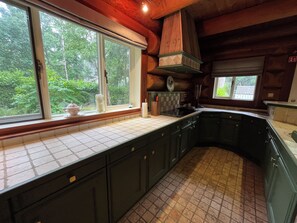 Micro-ondas, fogão, cooktop, lava-louças