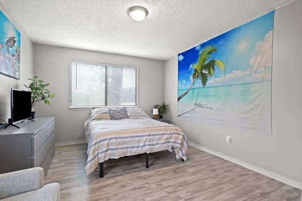 2 habitaciones, tabla de planchar con plancha y wifi gratis 