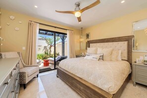 3 bedrooms, desk, iron/ironing board, travel cot - Luxury House. Ocean View Roof Top. Private jacuzzi (Cabo San Lucas)