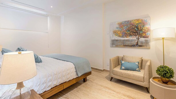 2 bedrooms, desk, iron/ironing board, travel cot - Luxury 2 BR Condo - Oceanview Pool - Gym (El Tezal)