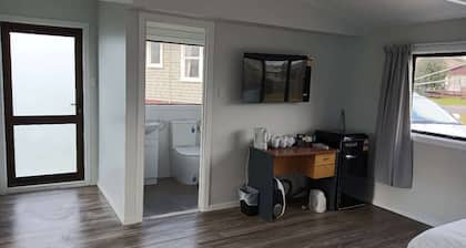 4 Double Beds and 2 Sofa Bed chalet