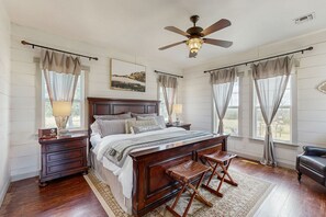 3 室のベッドルーム、インターネット、ベッドシーツ