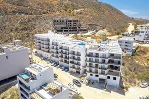 Exterior - Cozy 2BR Condo with Rooftop Pool - BBQ (Cabo San Lucas)