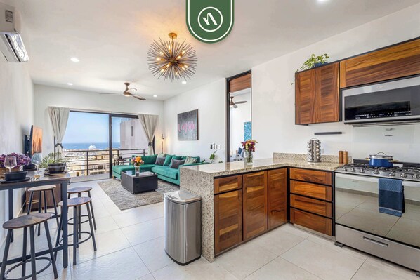 Fridge, microwave, oven, stovetop