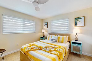 Iron/ironing board, Internet, bed sheets