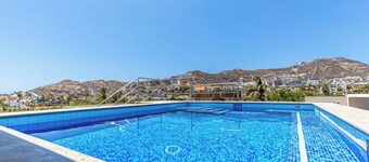 Centric 1BR Condo in Dowtown Cabo - Rooftop Pool