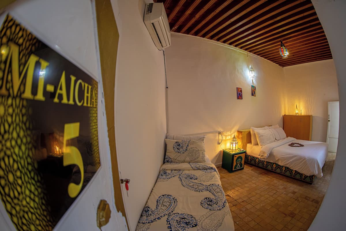 Tabla de planchar con plancha y wifi gratis