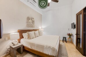 1 bedroom, iron/ironing board, travel cot, WiFi