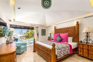 3 bedrooms, desk, iron/ironing board, travel crib