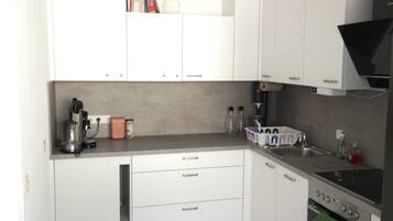 Ofen, Herdplatte, Geschirrspüler