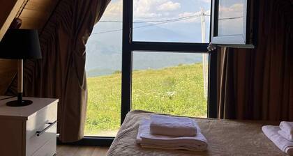 Charming Cottage Getaway – Relax, Unwind, Explore