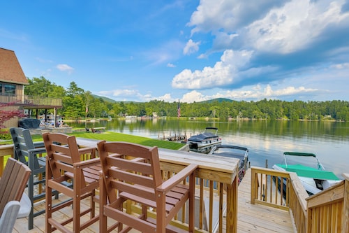 Waterfront Haven w/ Boat Dock! Fort Ann Retreat