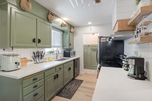 Microwave, oven, stovetop, dishwasher