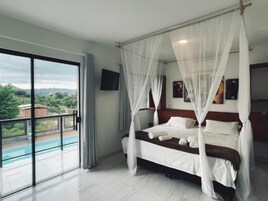 Escritorio, espacio para trabajar con un portátil, wifi gratis