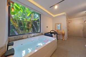 奢华别墅, 泳池景观 | 遮光窗帘、隔音、熨斗/熨衣板、免费 WiFi