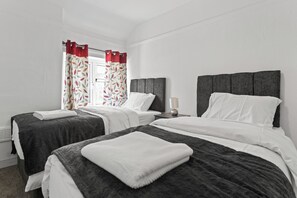 3 間睡房、熨斗/熨衫板、Wi-Fi、床單