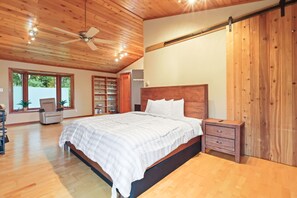 3 chambres, fer et planche à repasser, Wi-Fi gratuit, draps fournis