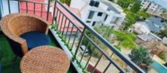 Three-Bedroom Apartment with Balcony 1