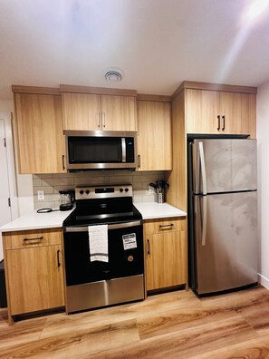 Microwave, stovetop, dishwasher