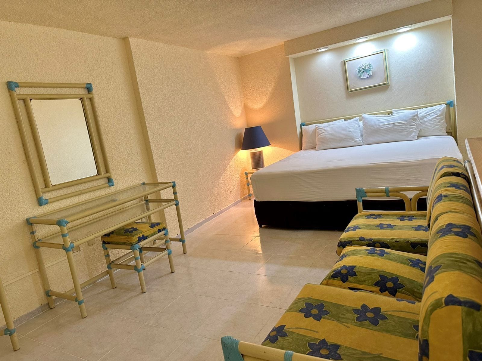 Coffres-forts dans les chambres, bureau