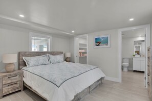 4 slaapkamers, een strijkplank/strijkijzer, gratis wifi, beddengoed