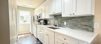 Sunny Seaside Beach Getaway