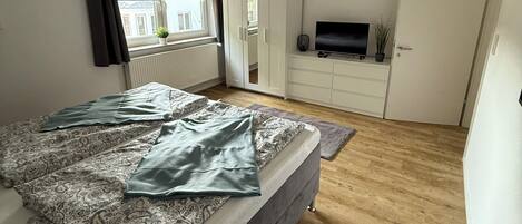 2 habitaciones, tabla de planchar con plancha y wifi gratis