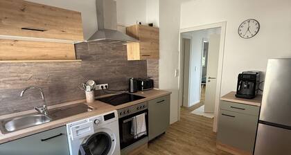 GemĂŒtliche 2 Zimmer Wohnung mit groĂer Dachterasse