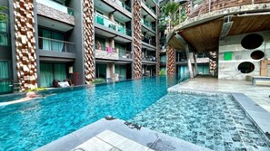 Apartment, 3 Bedrooms, Accessible, Balcony | Pool