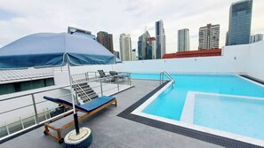 Appartement, 5 slaapkamers, toegankelijk voor mindervaliden, balkon | Zwembad | Een buitenzwembad