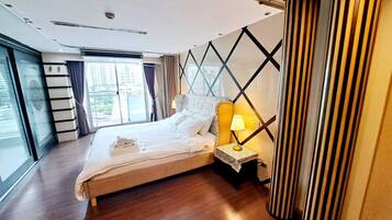 Apartment, 5 Bedrooms, Accessible, Balcony | 5 bedrooms