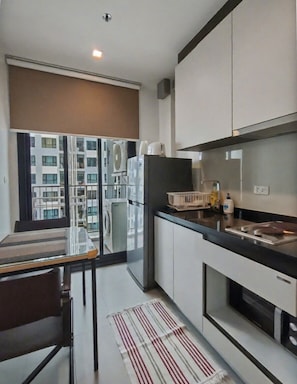 Interior - One Bedroom Condo With Pool View at The Base Near Central Festival Pattaya (Pattaya)