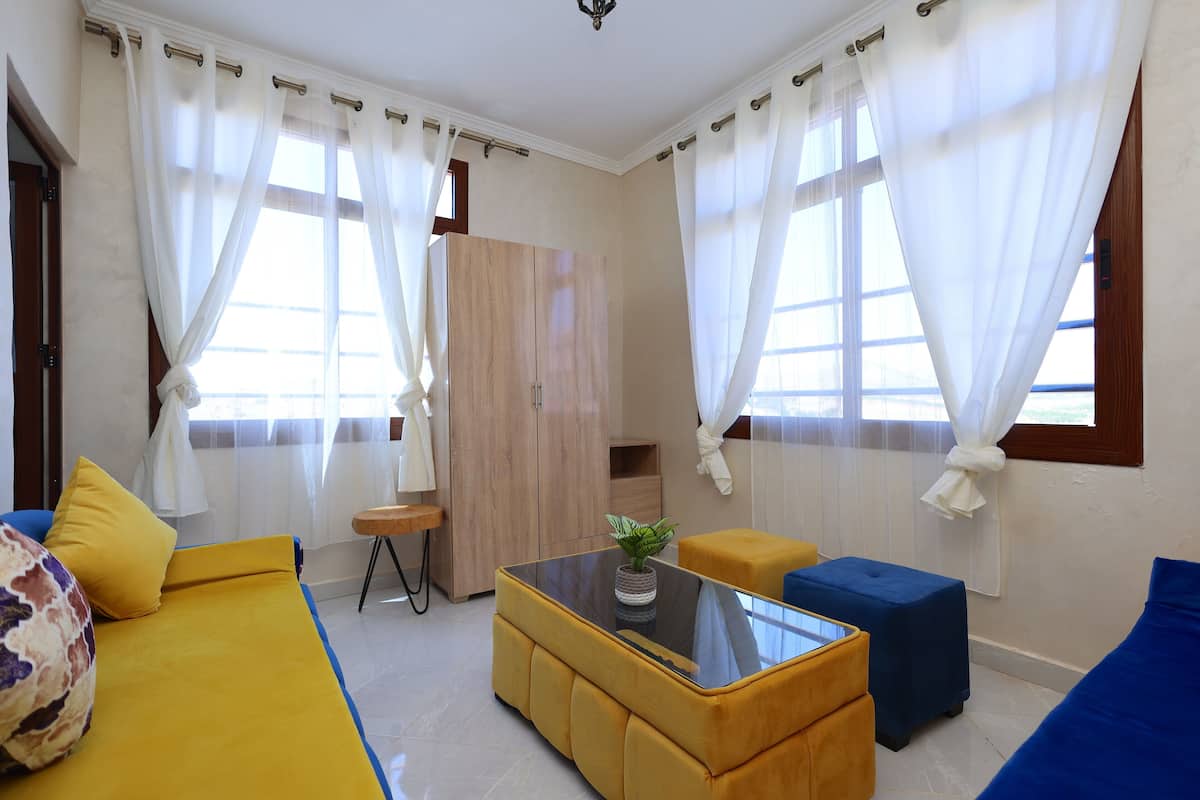 客房内保险箱、熨斗/熨衣板、免费婴儿床、免费 WiFi
