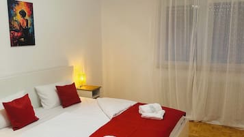 3 Schlafzimmer, Bügeleisen/Bügelbrett, Reisekinderbett, WLAN